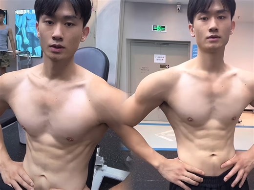 青春活力无限大⑤？这位185小哥在做什么呢