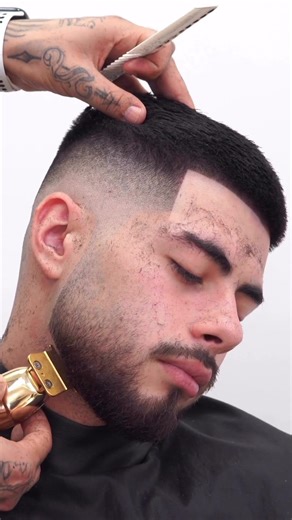 Master the fundamentals of advanced men’s hair cutting through structured lessons to build precision