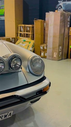 Filming so ahh | 911 Safari… #carspotting #rwb #rwbporsche #automobile #supercar #spaghetti