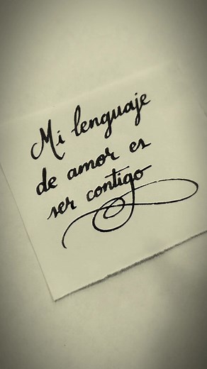 Expresando amor en cursiva: Frases y caligrafía