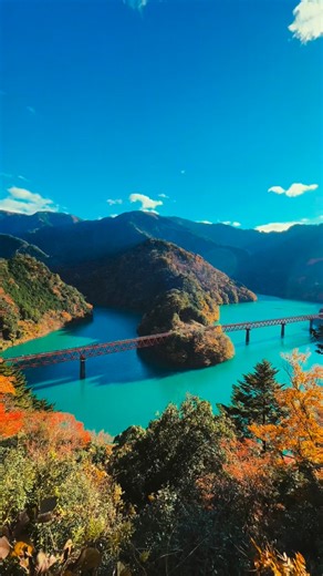 【静岡散歩日記】 on Instagram: "@shizuokaosanponikki ←静岡のディープなお店を探すなら 【静岡西部限定！ディープな絶景スポット５選】 01.📍奥大井湖上駅 〒428-0402 静岡県榛原郡川根本町犬間 02.📍立須 〒431-2203 静岡県浜松市浜名区引佐町三岳 03. 📍六枚屏風 〒436-0016 静岡県掛川市板沢 04. 📍仁科峠 〒410-3501 静岡県賀茂郡西伊豆町宇久須 05. 📍御前崎灯台 〒437-1621 静岡県御前崎市御前崎１５８１ 普段見慣れた静岡の街で、いつもと違う雰囲気感じたいなら、フォロー〄 気になったら［保存をタップ⇩］を忘れずに💽 ＿＿＿＿＿＿＿＿＿＿＿＿＿＿＿＿＿＿＿＿＿＿＿＿＿＿ For foreigners The city of Shizuoka in Japan is not well known to foreigners, but it has many attractive places. ・historic buildings ・Delicious food from ancient 