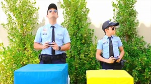 66K views · 932 reactions | Detective Jason y Alex en una divertida historia en aventura en Lamborghini | Jason Vlogs en español | Facebook