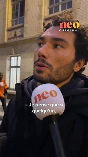 Grand événement à Paris : Robert Badinter, l’artisan de l’abolition de la peine de mort en France entre au Panthéon. Nous sommes allés à la rencontre des habitants de la capitale. | Neo