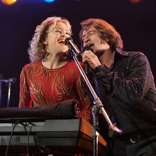 The real history of Hugh Jackman and Kate Hudson's behind Song Sung Blue