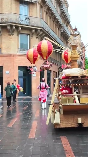 Toulouse Sokaklarında Karnaval Havası | Çok Gezenti