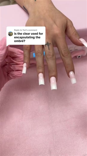 Replying to using clear poly gel to encapsulate (or “cap”) your ombre so you don’t file away your blend! you can also do this for acrylic ombre with a clear acrylic 﫶 hopefully this tip helps! | NailssbyCoral | Facebook