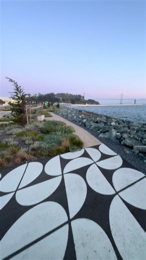 San Francisco Bay Area: Visiting Iconic Roads & Red Tower