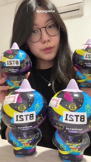 unboxing BT21 blind pack