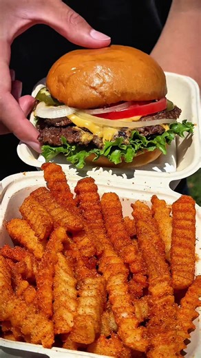 Delicious Smashburgers and Secret Rub Fries in Orlando