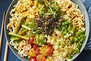 30-Minute Ramen Noodle Salad Is an Instant Summer Classic