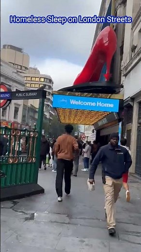 Homeless Sleep on London Streets.