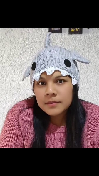 Shark hat crochet #crochet #tutoriales #shark #hat #gloves