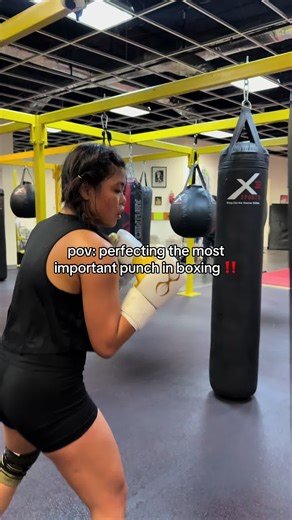 Mastering the Jab in Boxing: Techniques and Tips