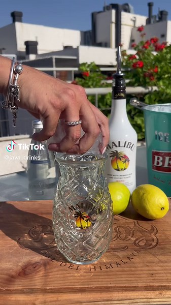 Receta de Malibu Lemonade: Bebida Fresca y Suave