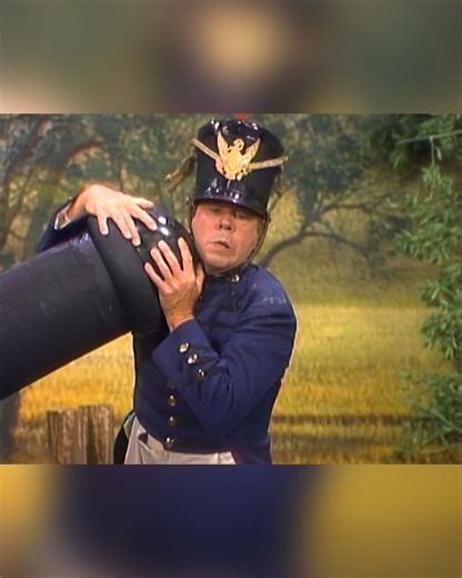 The Carol Burnett Show | Season 10 Episode 5 | Full Episode Steve Lawrence is back for more fun with Carol and company! Steve plays an unsuccessful comic whose wife (Carol) heckles him at home. Also: commercial spoofs; Tim at war, attempting to fire a cannon. #fullepisode #carolburnettshow #sketchcomedy | The Carol Burnett Show (OFFICIAL)