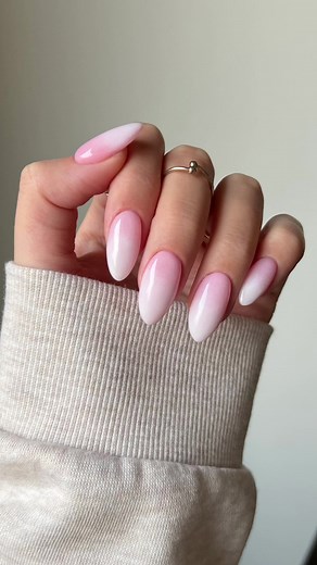 Easy Ombré Nails 💕 #glamrdip #ombre #glamrdipnails #nails #nailsofinstagram #nailstagram #nailsoftheday #dippowder #dipnails #dippowdernails #diy #diymanicure #nails2inspire #nailsart #nailsalon #nailstyle #nailsonfleek #nailsdesign #lovenails #nailsdid #nailsaddict #naturalnails #pinknails #nailsdone #coffinnails #rednails #longnails #nailsmagazine #ombrenails #nailsnailsnails #nailsofig #summernails #prettynails #cutenails #nudenails #newnails #stilettonails #shortnails #nailshop #blacknails 