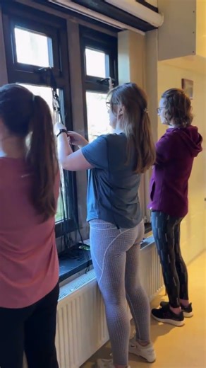 Everyone Can Be Creative Arm Knitting Workshop 🧶✨ #chunkyknits #creativeworkshop #armknittingworks