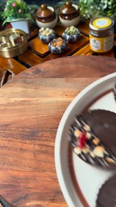 Healthy Brownie Bites | Simp le & Quick Recipe . Ingredients Almond - 1/2 cup Walnuts - 1/2 cup Cashew - 1/2 cup Dates - 1/3 cup Cocoa Powder - 2 tbsp Akshayakalpa Honey - 3 tbsp Melted Dark chocolate #shorts #ytshorts #viral #réel ( breakfast , lunchbox , viral , healthy , winter ) | Foodie gujarati