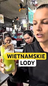 Tradycyjne zielone wietnamskie lody z awokado i kokosem