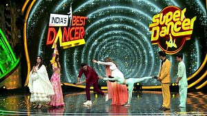 184K views · 4.4K reactions | Who do you think nailed the yoga asan? 律‍♂️✨ The best from India’s Best Dancer and Super Dancer go head-to-head in an epic showdown packed with talent and tashan!  Don’t miss the action!  Weekends, 7:00 PM  Only on Sony Entertainment Television #IndiasBestDancerVsSuperDancer #ChampionsKaTashan #IndiasBestDancer #SuperDancer #SonyTVShowAPAC | Sony Entertainment Television APAC | Facebook