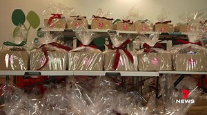 The Addi Road Food Relief Program with TransGrid are putting together hundreds of Christmas hampers for families hit hard by the pandemic. Volunteers will pack and deliver 720 hampers full of Christmas goodies. 7NEWS at 6pm. More local news: 7news.com.au/news/Sydney #Christmas #7NEWS | 7NEWS Sydney