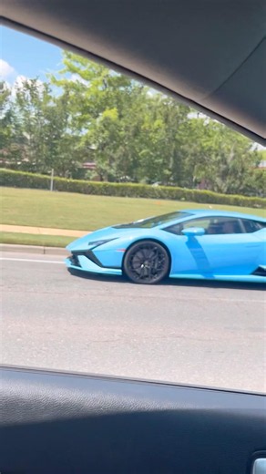 Lamborghini Technica, first one I’ve seen on the road #lamborghini #huracan #hybrid #supercar