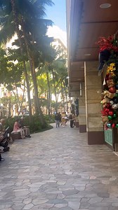 Stroll at Waikiki Beachwalk (Lewers st) 🌺🤙 #islandlife #hawaii #vacationvibes #waikiki #oahu | Alicia Agustin Vidal