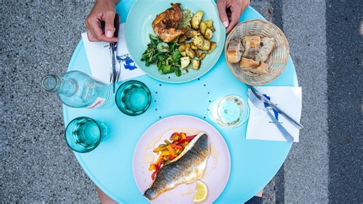 Chicken vs fish: Which is healthier to eat in winter?