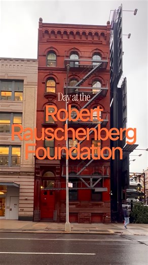 crakti on Instagram: "At the @rauschenbergfoundation on Lafayette Street, NYC, the artist’s home and studio remain remarkably intact, including the old kitchen stove that stood even before he bought this 19th-century building in 1965. To mark the 100th birthday of #RobertRauschenberg in 2025, the Foundation is honoring his legacy with international exhibitions and programming. Below is a selection of what’s on view around the world this year—see what’s happening near you! More at rauschenberg100