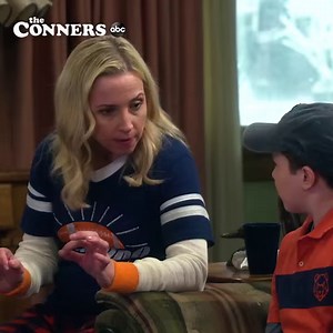 1.8M views · 15K reactions | Spoiler alert: Becky's new boyfriend is not a Bears fan . See how dinner with The Conners goes TONIGHT at 8|7c on ABC! | The Conners | Facebook