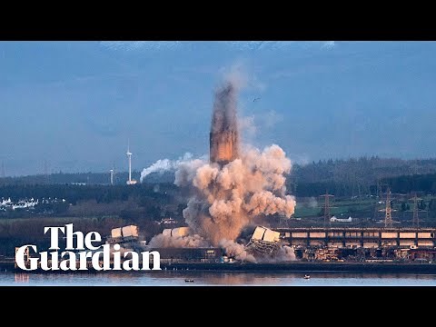 Explosive demolition brings down Scotland power station chimney