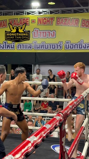 🦢🟨⬛️ It’s a clear sign that in Muay Thai, nothing is ever certain. Size and reach don’t always win the fight sometimes, it’s the fighter with more heart and ring experience who walks away with the victory 👊🏻🔥•••#thailand #muaythai #thaiboxing #boxing #hongthongmuaythai #gym #training #workout #technique #martialarts #chiangmai #hongthongfightnight #muayspeak | HONGTHONG MUAYTHAI GYM
