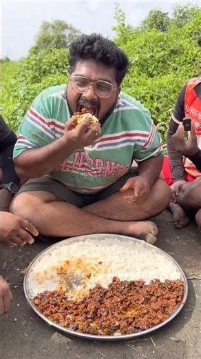 SEA SNAIL HUNTING & COOKING TECHNIQUE 😱🔥 #shorts #seafood #recipe