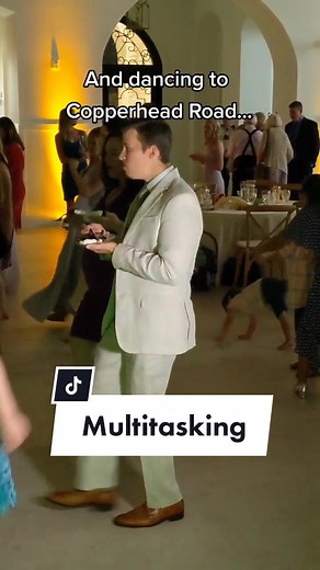 Texas Wedding Fun: Copperhead Road Dance and Cake Multitasking