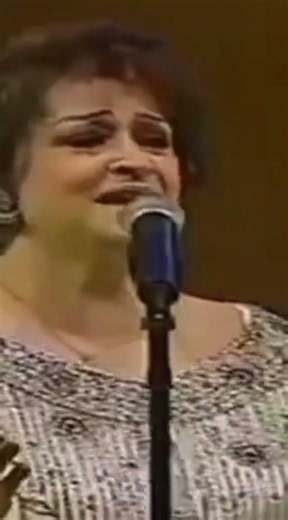 "وردة الجزائرية" حفلة الدوحة 2006م (في يوم وليلة) ياللي كان طيفك على بالي