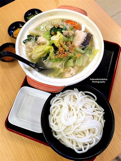 ✨🐟 𝐂𝐨𝐦𝐟𝐨𝐫𝐭 𝐢𝐧 𝐚 𝐁𝐨𝐰𝐥 𝐚𝐭 𝐌𝐫 𝐅𝐢𝐬𝐡 𝐒𝐞𝐚𝐟𝐨𝐨𝐝 𝐍𝐨𝐨𝐝𝐥𝐞 🐟✨ . Suppose you’re craving a hearty and satisfying seafood noodle soup. In that case, Auntie Lilly recommend checking out 𝐌𝐫 𝐅𝐢𝐬𝐡 𝐒𝐞𝐚𝐟𝐨𝐨𝐝 𝐍𝐨𝐨𝐝𝐥𝐞 𝐚𝐭 𝐏𝐞𝐚𝐫𝐥 𝐏𝐨𝐢𝐧𝐭 𝐒𝐡𝐨𝐩𝐩𝐢𝐧𝐠 𝐌𝐚𝐥𝐥, 𝐎𝐥𝐝 𝐊𝐥𝐚𝐧𝐠 𝐑𝐨𝐚𝐝—a family-run spot that has been serving up comforting fish head noodles in Kuala Lumpur for over 10 years! 💛 . We tried their 𝐅𝐢𝐬𝐡 𝐏𝐚𝐬𝐭𝐞 𝐒𝐨𝐮𝐩 𝐍𝐨𝐨𝐝𝐥𝐞 �