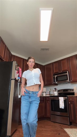 Olivia Hopkins (@lickliv)’s videos with original sound - Alix Earle