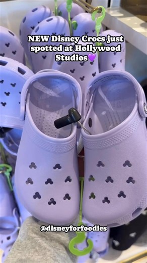 💜 NEW Disney Crocs just spotted at Hollywood Studios✨ These lavender Crocs feature subtle Mickey-shaped cutouts 📍 Disney’s Hollywood Studios 💵 $64.99 | Disney for Foodies