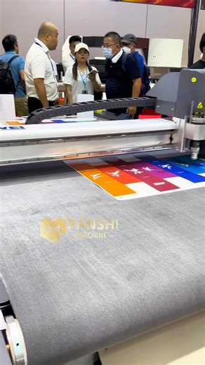 Panshi Packaging Machine on Instagram: "Vibrating Knife Cutting Machine Vibrating Knife Cutting Machine is a precision digital cutting device that uses high-frequency oscillating blades (rather than heat or lasers) to cut through a variety of materials cleanly and efficiently. It’s particularly well-suited for paper mills and carton factories doing proofing, sampling, or short-run production. #cut #box #paper #packingorders #cardboard #Carton #cutting #papercut #shipping #packing #papercraft #bo