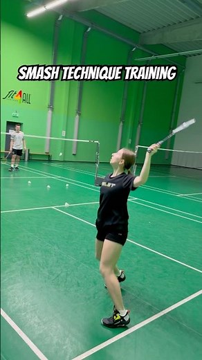 The Secret Hand-in-Pocket Smash Technique