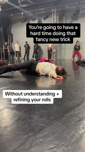 Rolls, rolls, rolls! #floorwork #contemporarydance