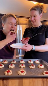 2.8M views · 56K reactions | #mrsbrownskitchen #shortbreadcookies #christmasbaking #shortbread #christmascookies | Mrs. Brown’s Kitchen | Facebook