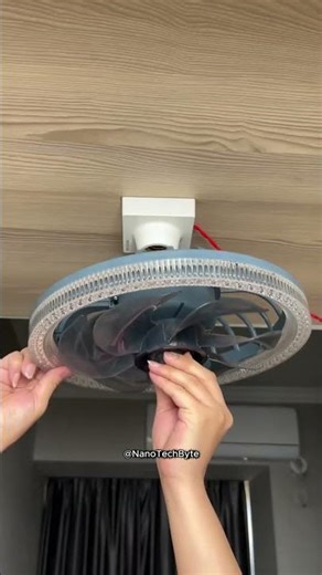 “This gadget makes ZERO sense… but I want it 😳🔥” #NanoTechByte #LightFan