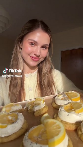 ✨🍋Lemon Cheesecake Cookies🍋✨ Soft, buttery lemon cheesecake cookies with pools of silky lemon curd🍋✨ They’re perfectly sweet, a little citrusy, and melt in your mouth with every bite! Basically sunshine in cookie form💛 I made these little beauties with @zulkasugar 's organic, non-GMO, bone-char free sugars💕 I used a combination of their pure cane sugar & brown pure cane sugar to give these cookies the perfect crispy edge and chewy center💛 And I used their powdered pure cane sugar to give t