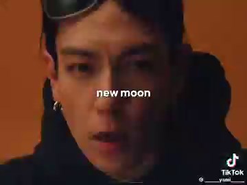 This footage shows now-convicted SAer Kim Sang-kyo resisting arrest after being thrown out of the Burning Sun club for groping 3 female guests. Kim then lied about the club & Seungri, which is how the 'scandal' started.Misusing TOP's song to glorify that creep KSK, good job 🤪