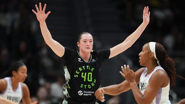Indiana Fever sign rookie forward Grace VanSlooten