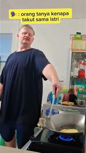 Pak Oncet Takut Masak! 😱🔥 Istri Santai Angkat Makanan Panas Pakai Tangan 🤣👩‍🍳