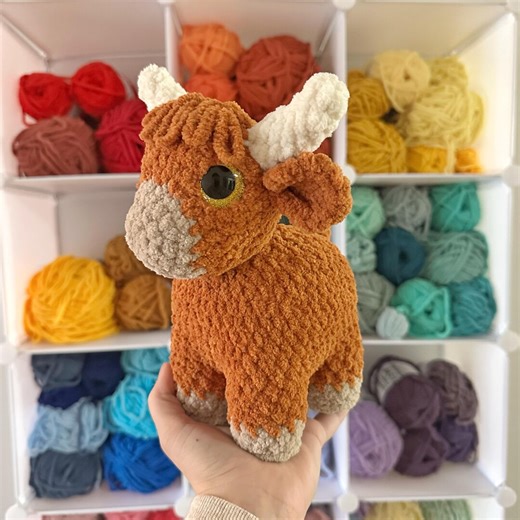 Crochet Highland Cow Plushie: Handmade Amigurumi Stuffed Animal - Etsy