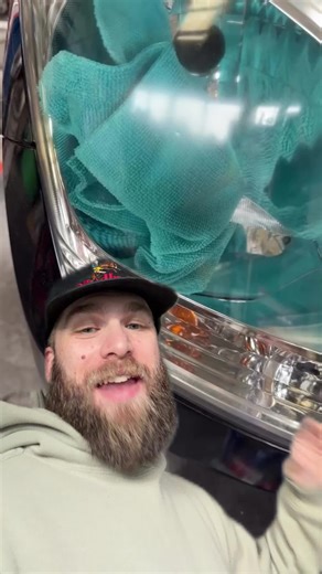 How to Clean Headlights for Jeep Wrangler Owners