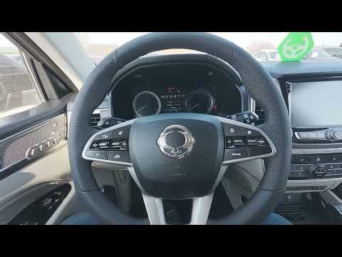 SsangYong Rexton IV – Cómo encender o apagar las luces de posición